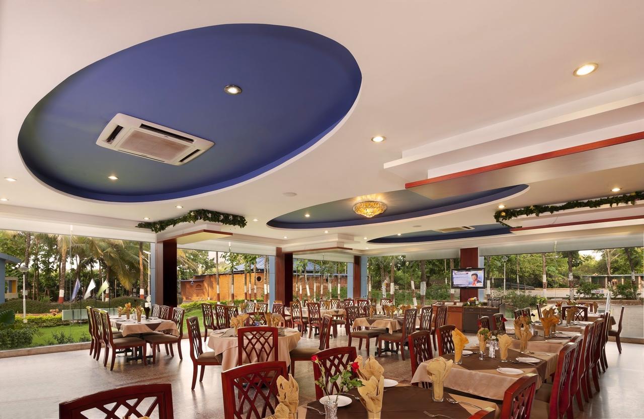 Mayur Aaditya Resort Dharwad Εξωτερικό φωτογραφία
