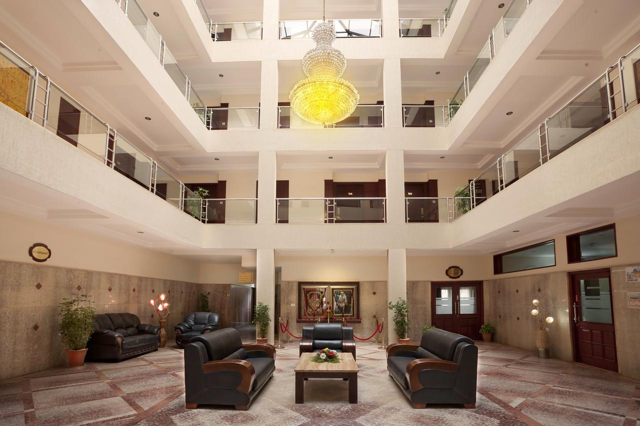 Mayur Aaditya Resort Dharwad Εξωτερικό φωτογραφία