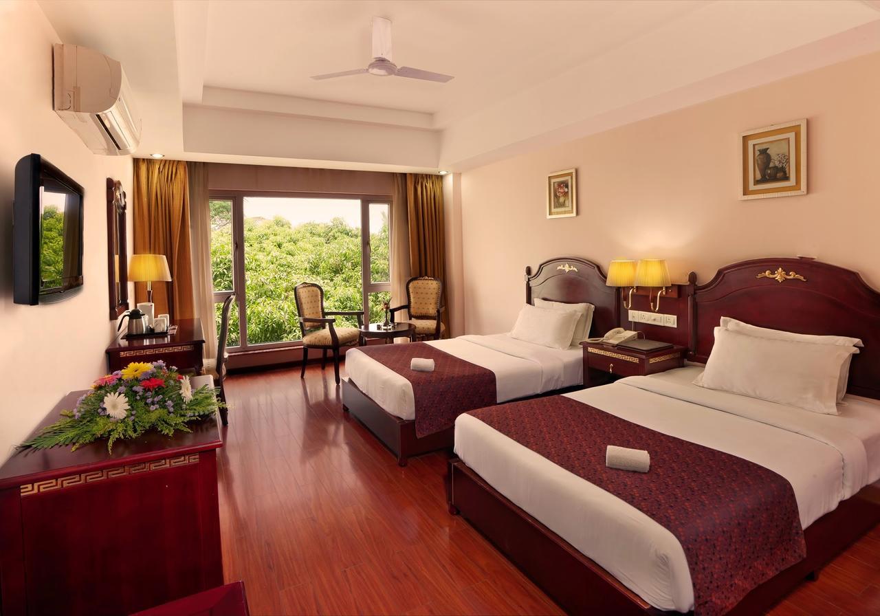 Mayur Aaditya Resort Dharwad Εξωτερικό φωτογραφία